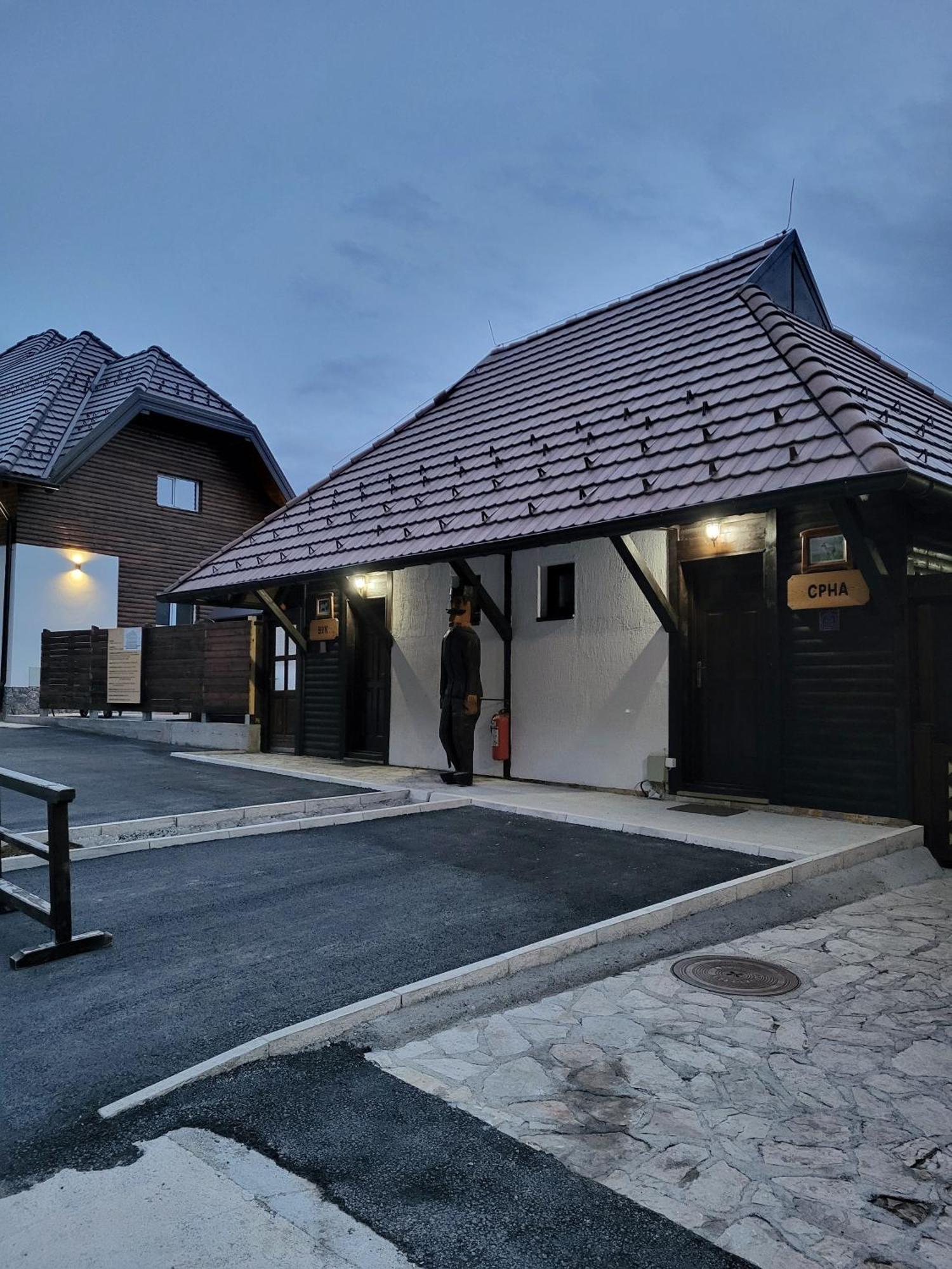 Apartmani Tarsko Jezero Zaovine Exterior foto