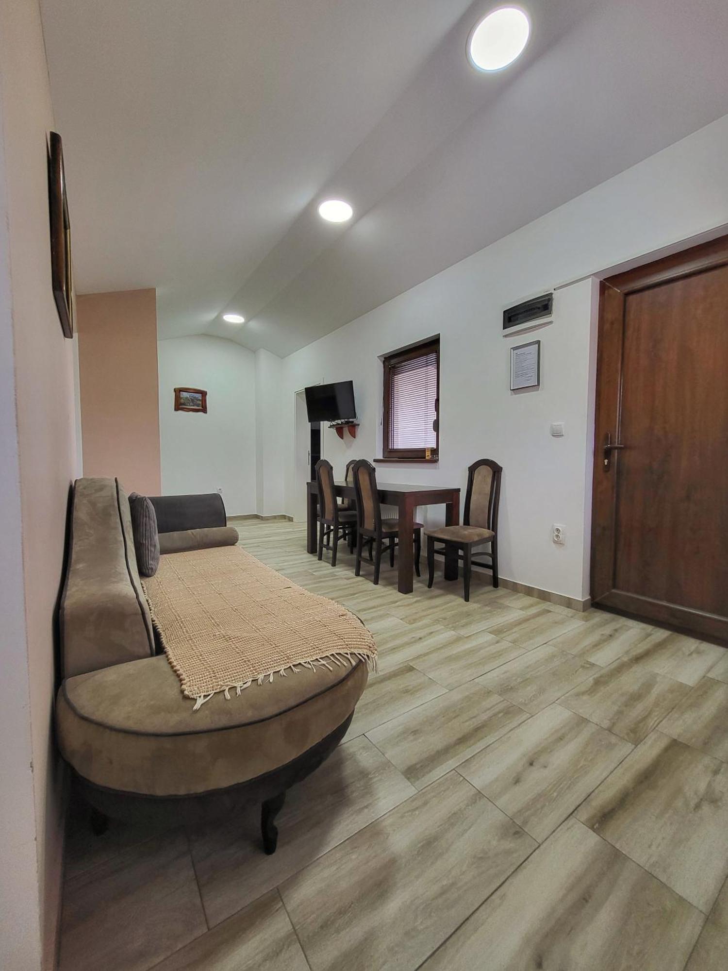 Apartmani Tarsko Jezero Zaovine Exterior foto